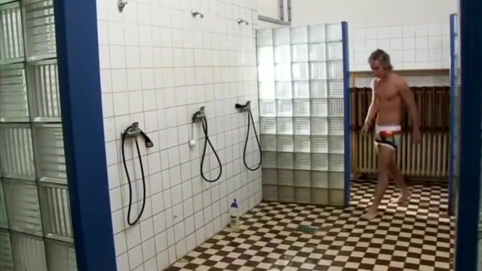Bareback Sex In A Shower