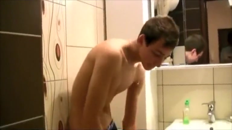 Russian boy wanks in the shower