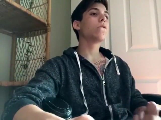 Kinky 18yo teen 18+ Boy Tatoo Wank