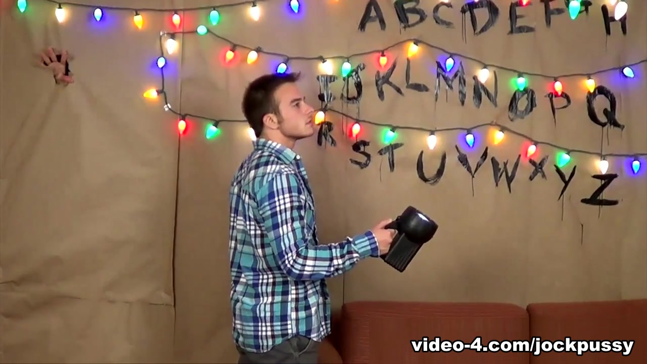 Stranger Things - A Xxx Parody - Jockpussy - Barebackplus