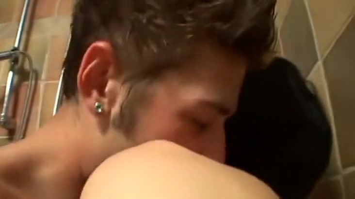 3 Teenboys Fucking In Shower