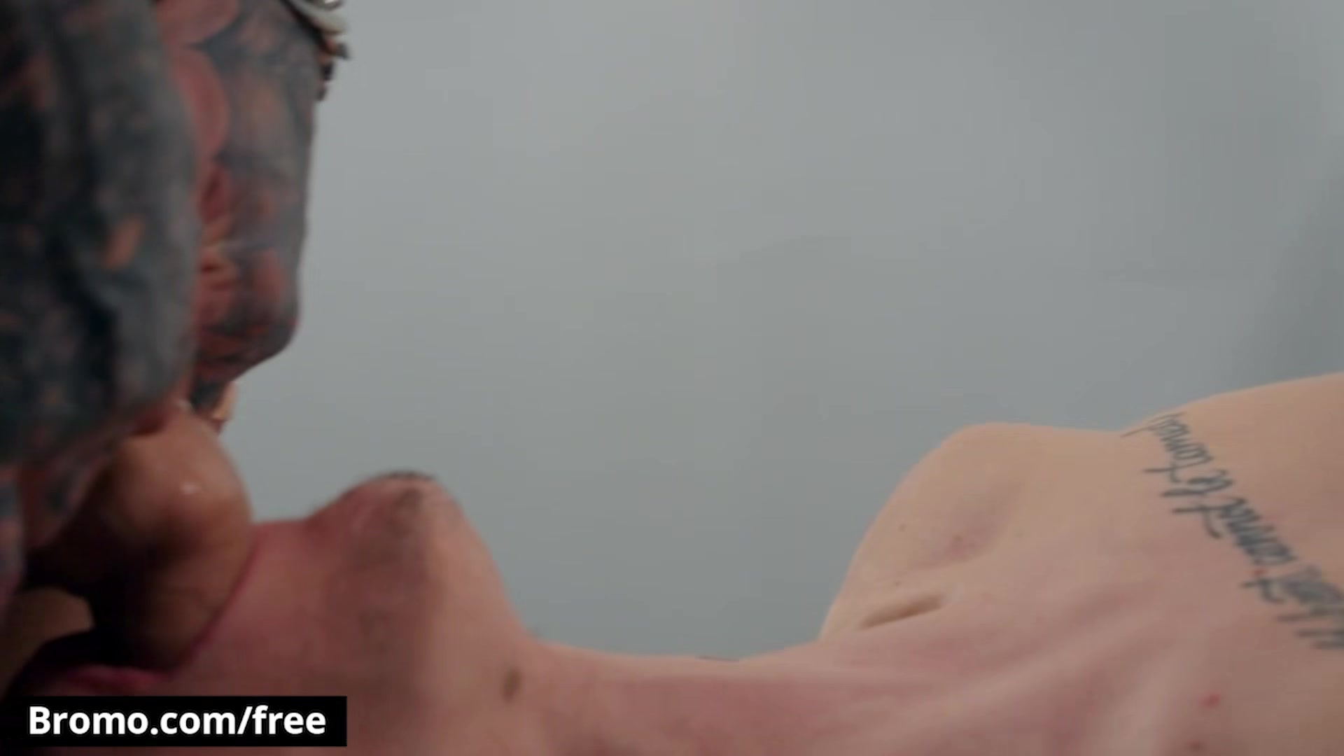 BROMO - Skinny Twink Lev Ivankov Gets His Asshole Drilled By His Super Sexy Tattoo Artist Fly Tatem