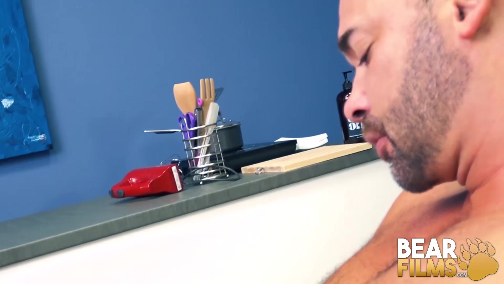 BEARFILMS Big Hunk Tyler Reed Barebacks Tattooed Jon Shield