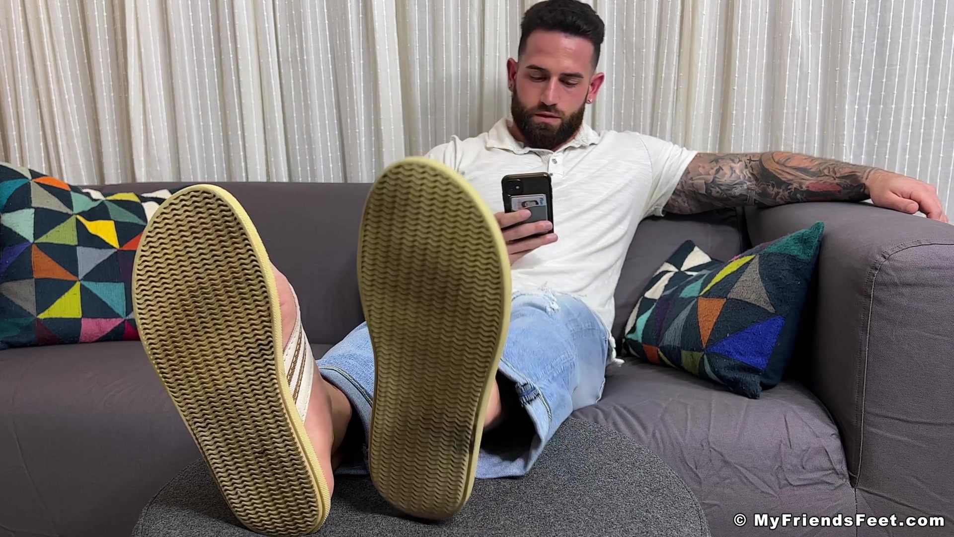 Spy On Tommy's Feet - Tommy