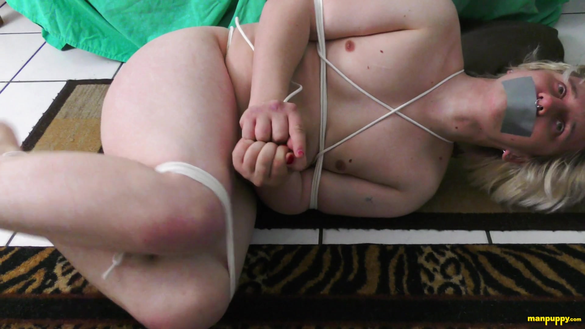 Struggling Painfully In Bondage - Elis Ataxxx & Richard Lennox