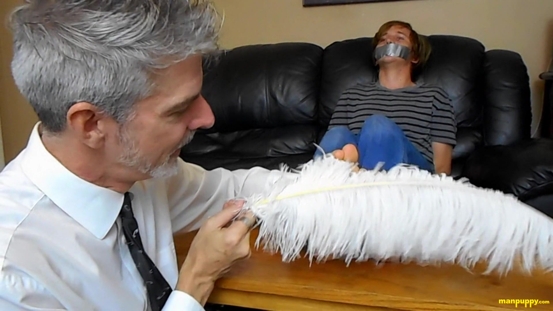 Elis Squirms On The Couch - Elis Ataxxx & Richard Lennox