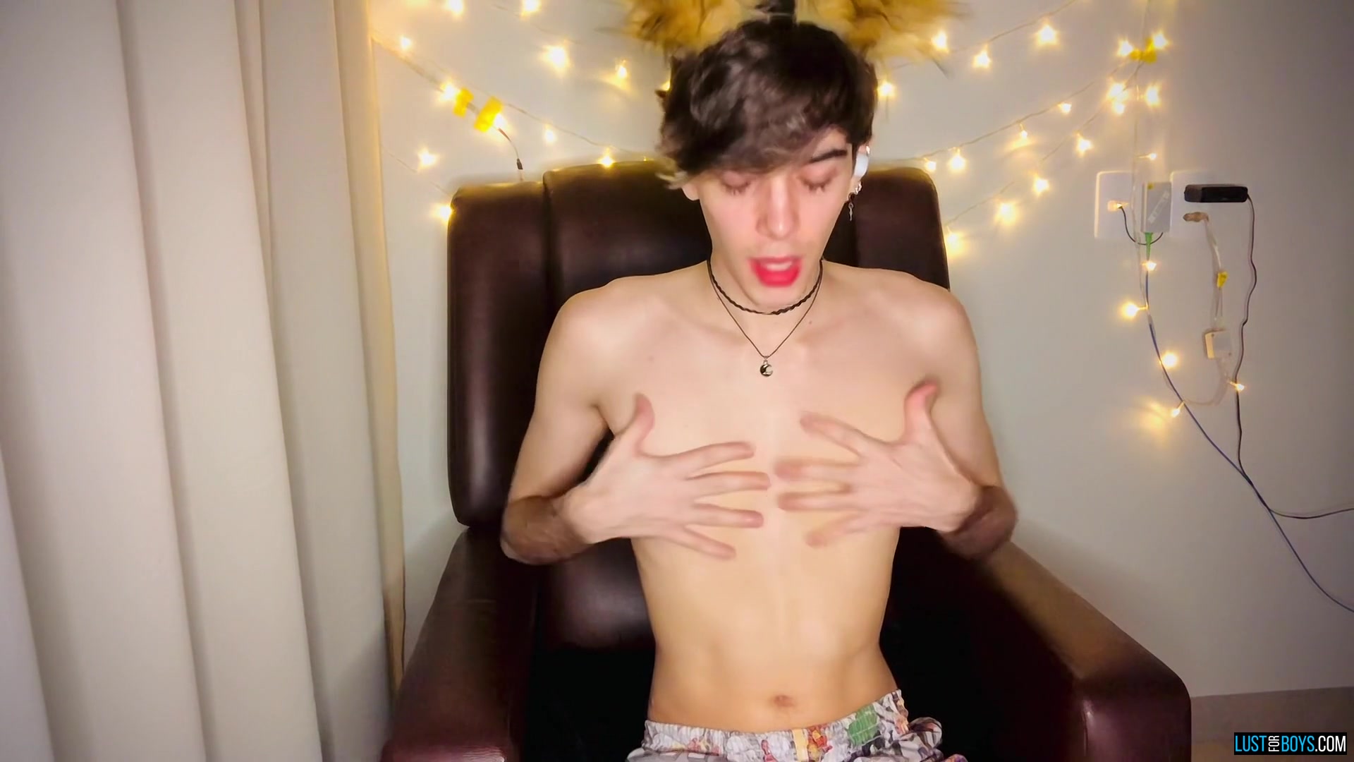 Furry Twink Makes A Mess - Henry Evans