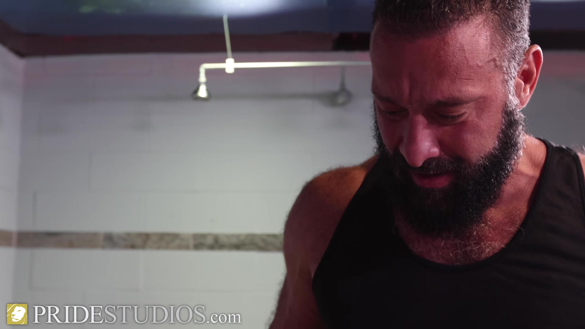 FamilyCreep - Bear Fucks Jock In The Locker Room