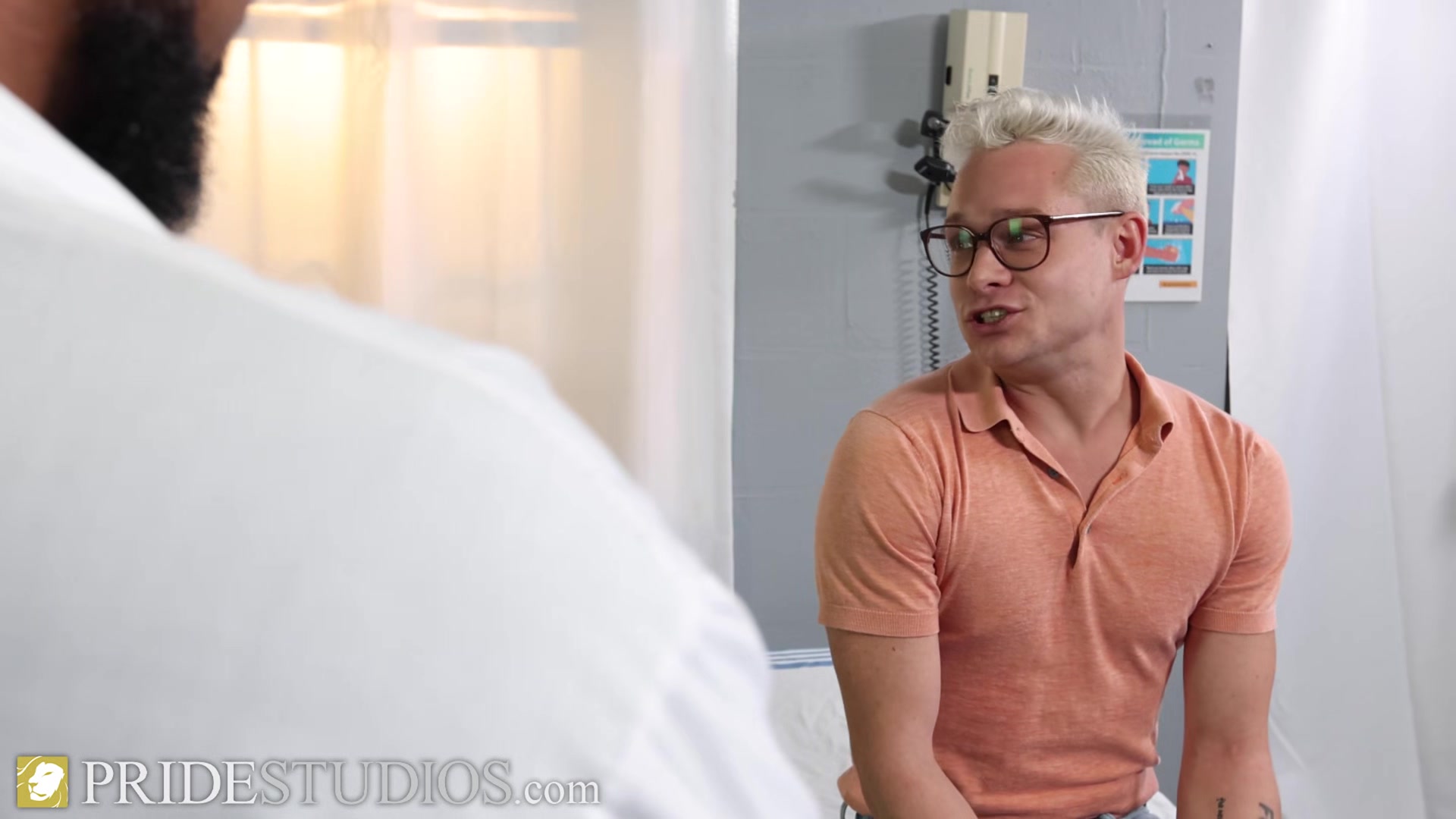 Juicy Ebony Doctor Solves A Swollen Ballsack With His BBC