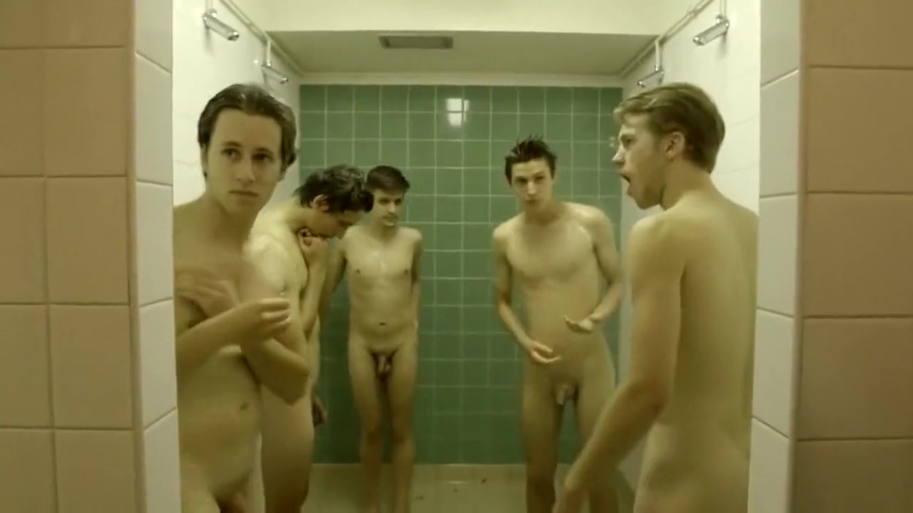 Nude Team Shower