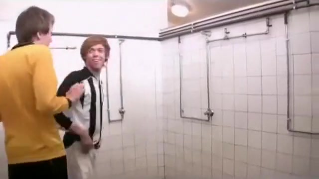 A103 Hot teen 18+ Shower Boys