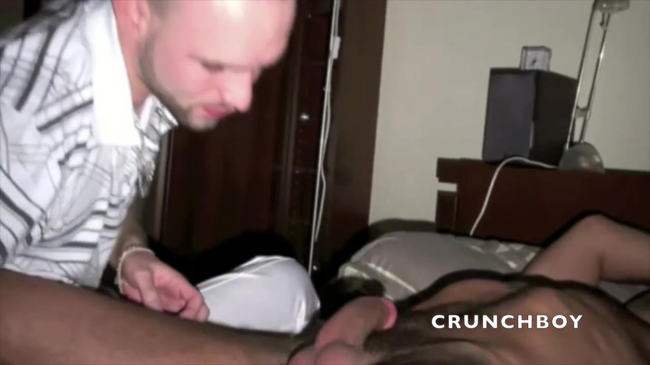 Ricardo fucked by amazing arab big cock in the morning - CrunchBoy