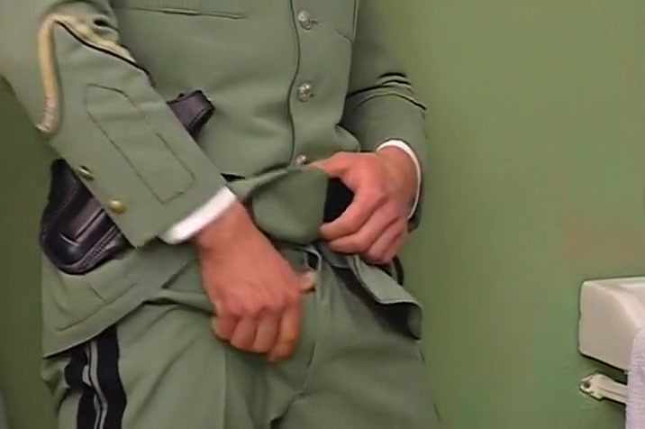 Army Inspection Turns To Cocksucking