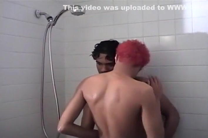 Twisted Thugs Enjoying Anal Sex In The Shower