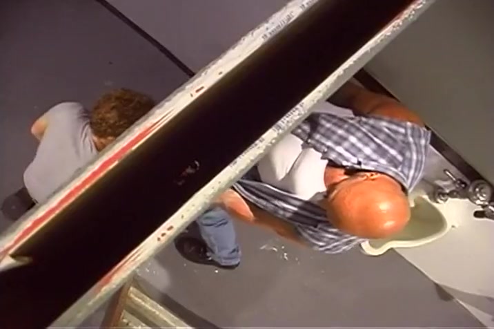 Glory Hole for Twinks and Bears