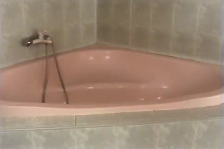 Muscle Man Gets Sucked Off in the Shower