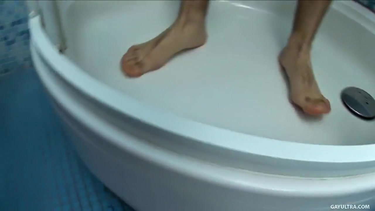 Arthur Taking A Shower All By His Lonesome