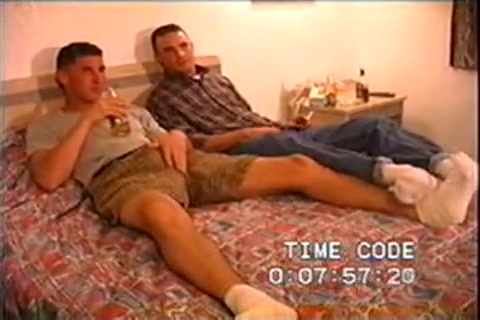 army buds suck off