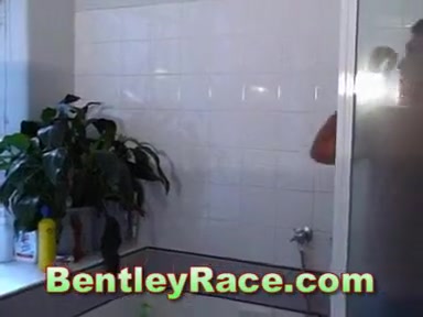 Jase Shower
