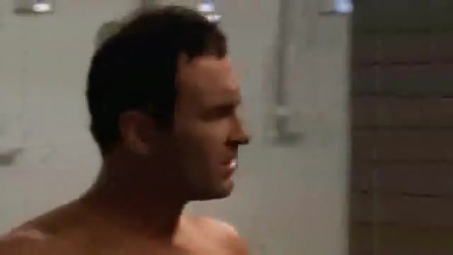 mario_lopez_showering