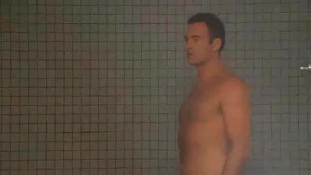 mario_lopez_showering