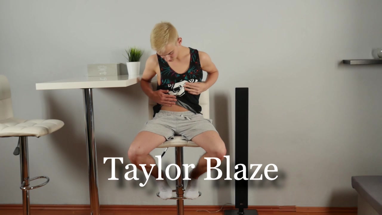 ToeSuckingGuys - Taylor Blaze