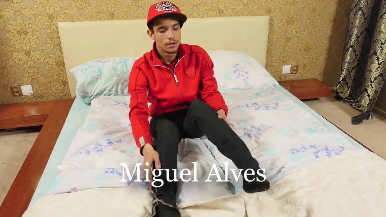 ToeSuckingGuys - Miguel Alves