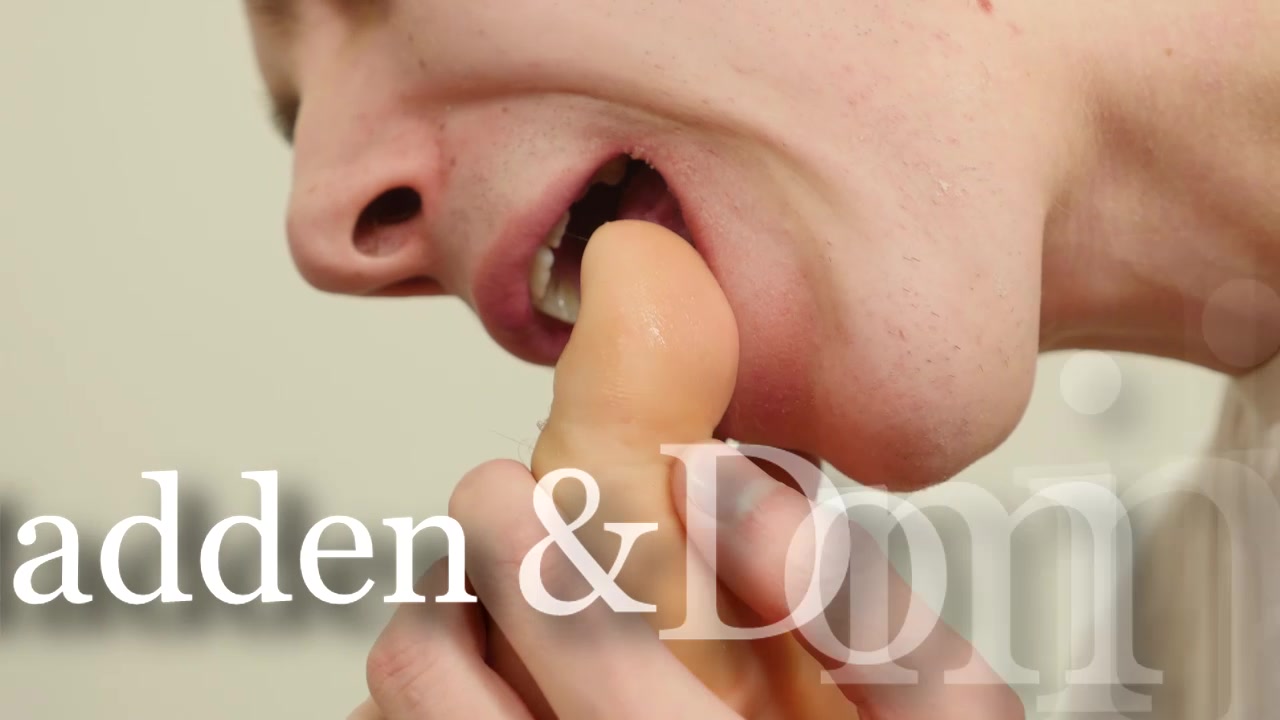 ToeSuckingGuys - Dale Maddenand Dominik Black