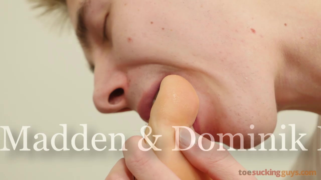 ToeSuckingGuys - Dale Maddenand Dominik Black