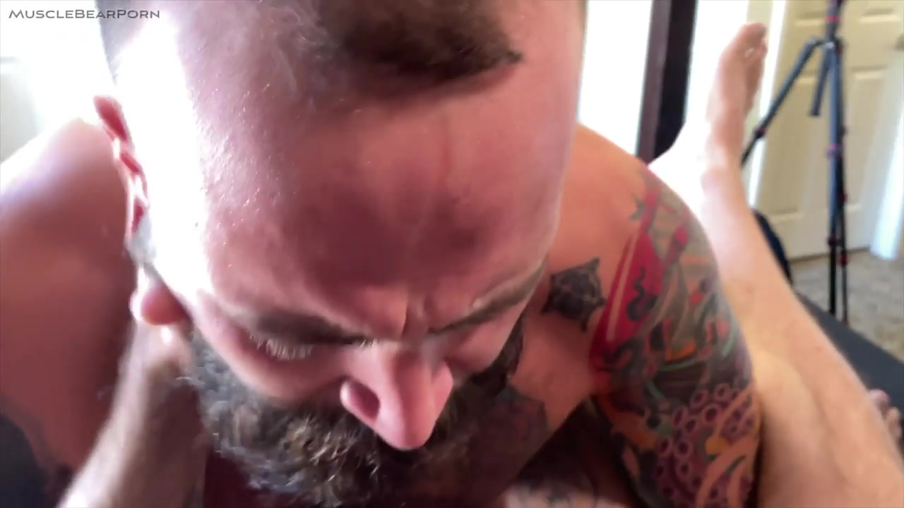 Muscle Bear Porn Papi Joven