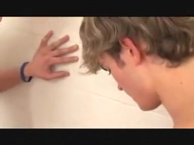 3 TWINKS IN A SHOWER