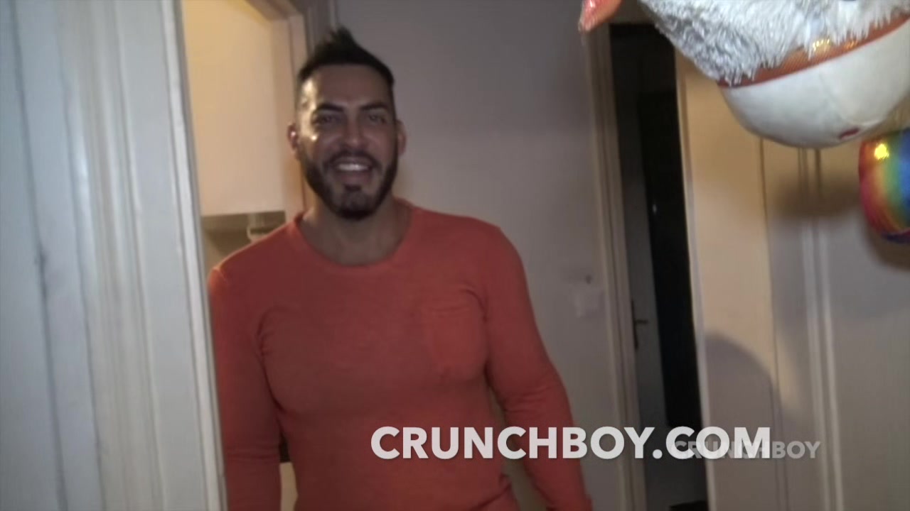 the french slut MAX LAVA fucked bareback by VIKTOR ROM for Crunchboy
