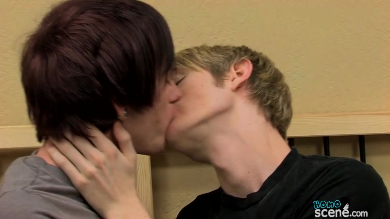 American Emo Preston Fucks Brit Twink Sean! - Preston Andrews & Sean Taylor
