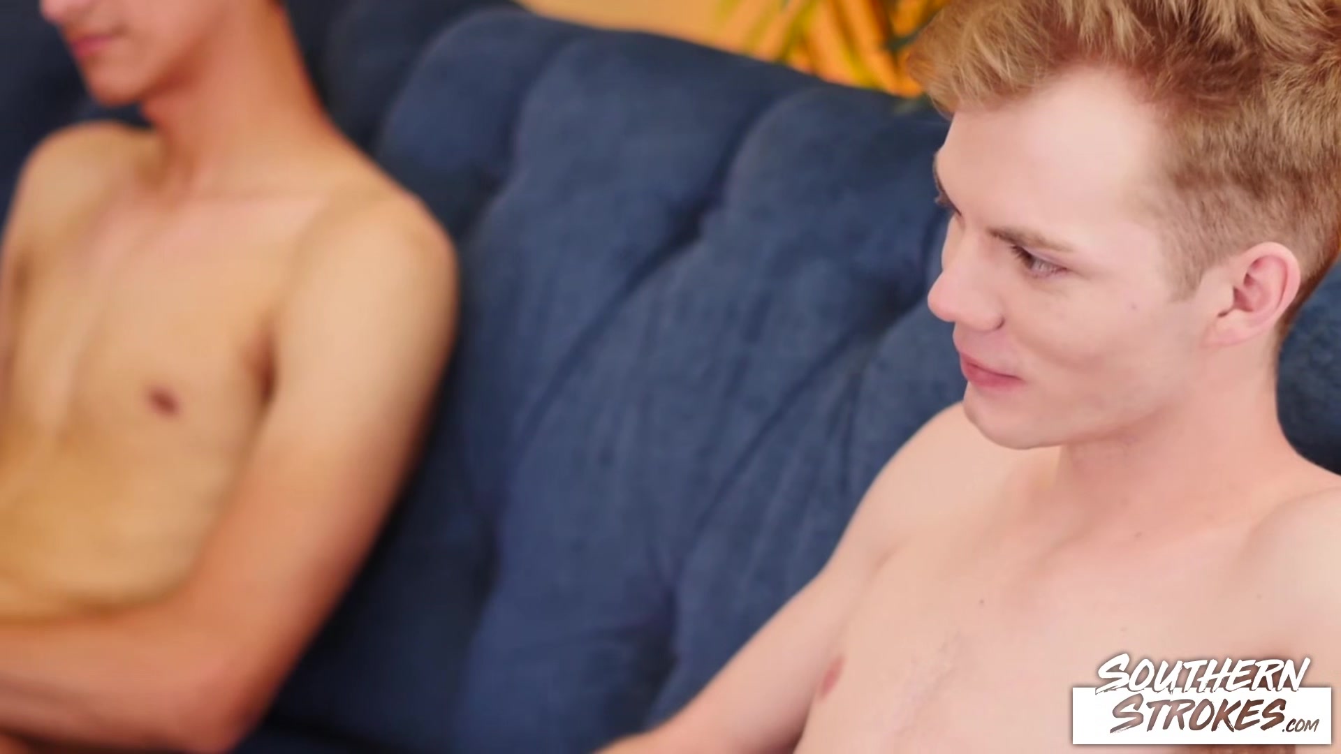 SOUTHERNSTROKES Gay Jock Bar Addison Fucked In Twink Group
