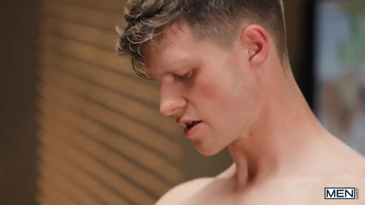 Ashton Summers & Finn Harding in Uncut Dongs - MenNetwork