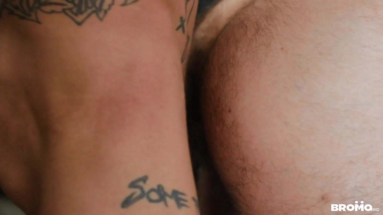 Two Burglars One Creampie - Bromo