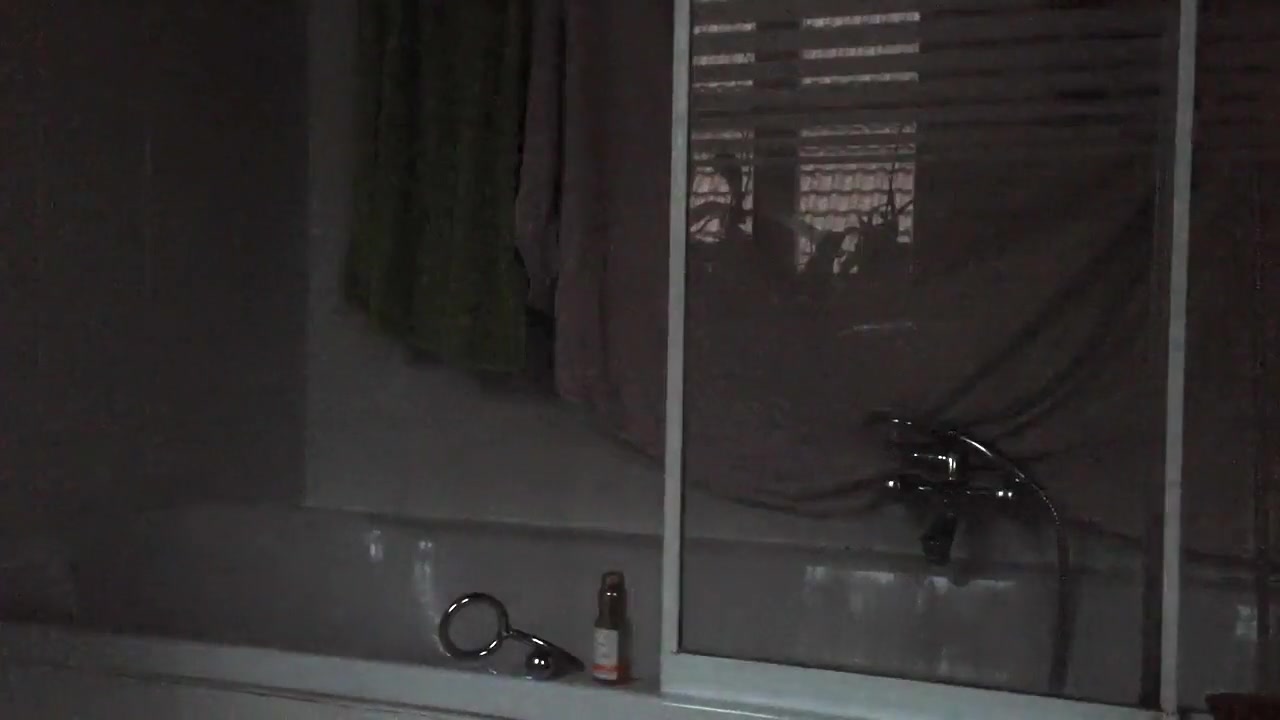 In the morning take a shower and took a plug in his ass.