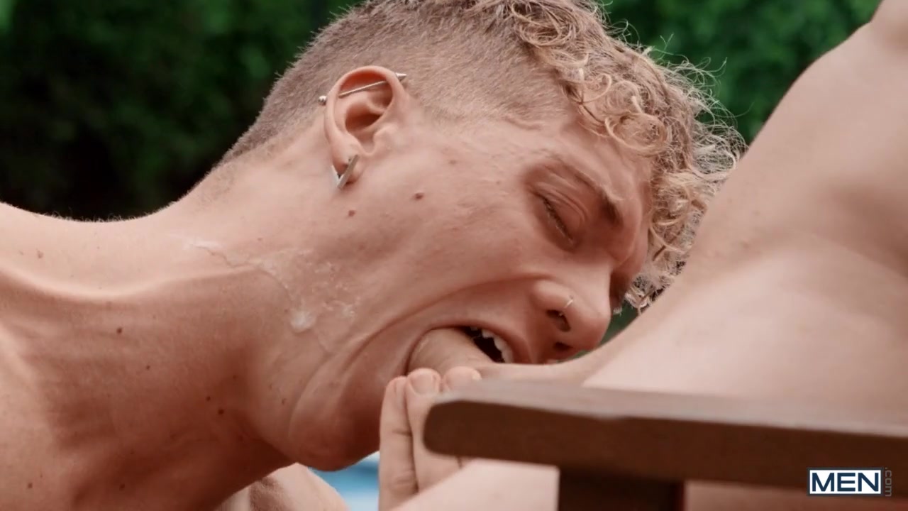 Malik Delgaty & Felix Fox in The Rookie Lifeguard - MenNetwork
