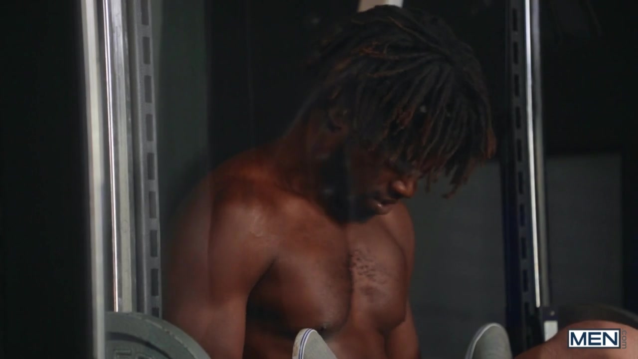 Ashton Summers & Ace Quinn in Plexigl Ass Gym - MenNetwork
