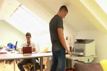 Cute twinks office boy blow job fucking cum schwule Jungs