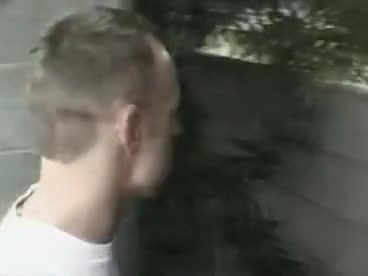 Massage quickly becomes bareback sex