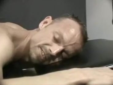 Massage quickly becomes bareback sex