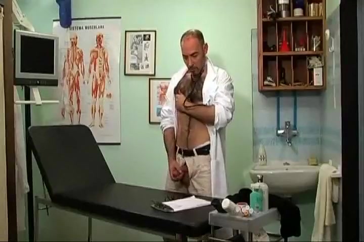 Gay doctor gets a blowjob