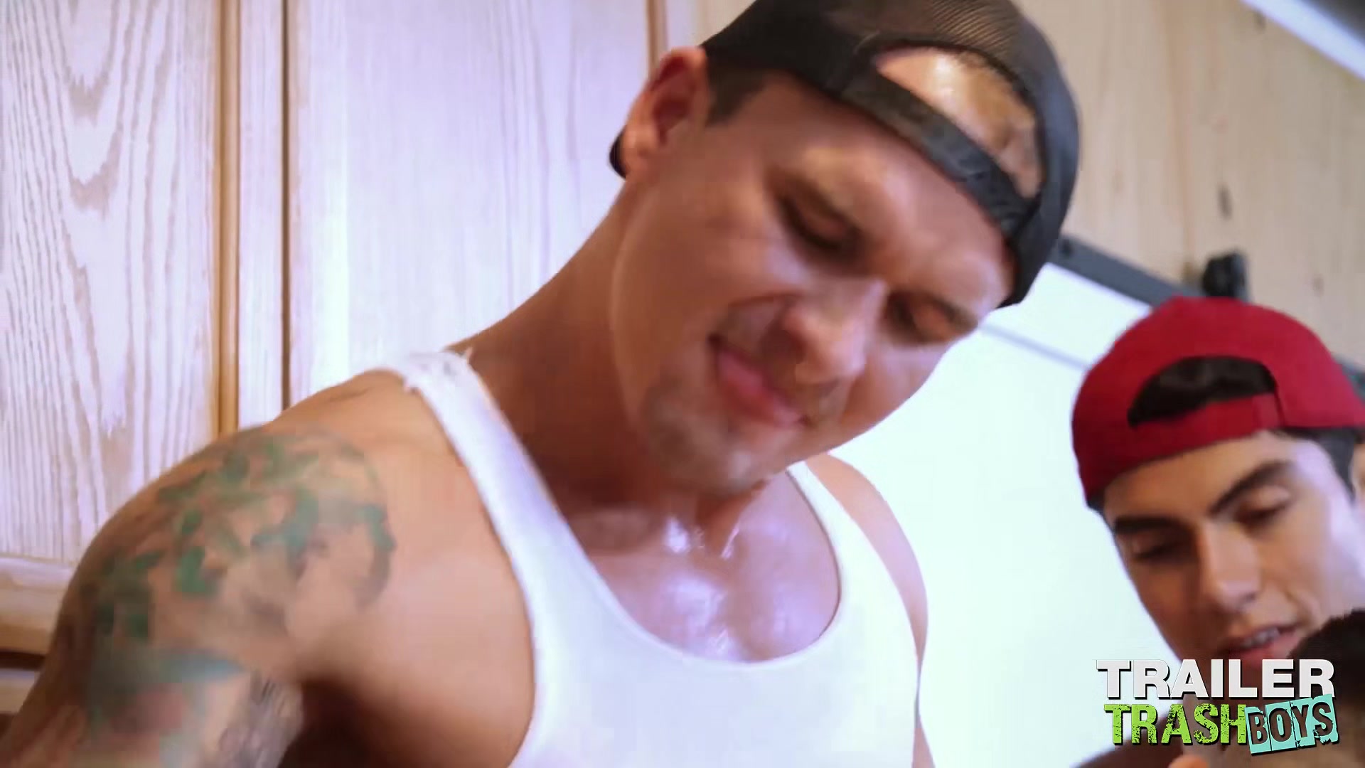TRAILERTRASHBOYS Isaac X And Liam Skye Bareback In Threeway
