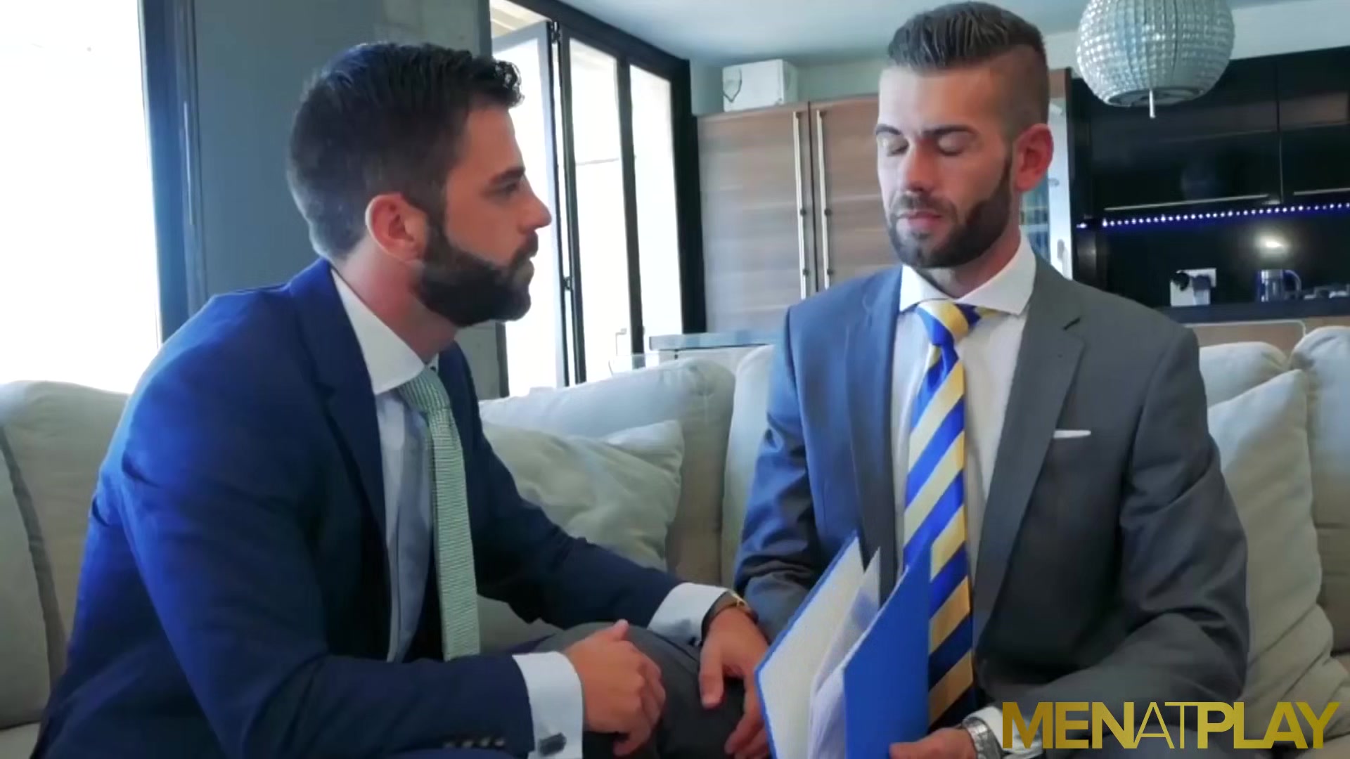 MENATPLAY Hunky Latino Hector De Silva Anal Breeds Axel Max
