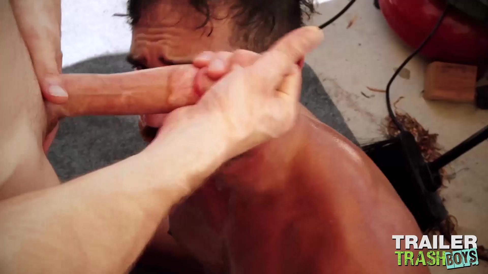 TRAILERTRASHBOYS Gays Caine OConner And Zac Snow Bareback