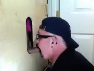 Gloryhole Married Cum To Feed (kruppe)