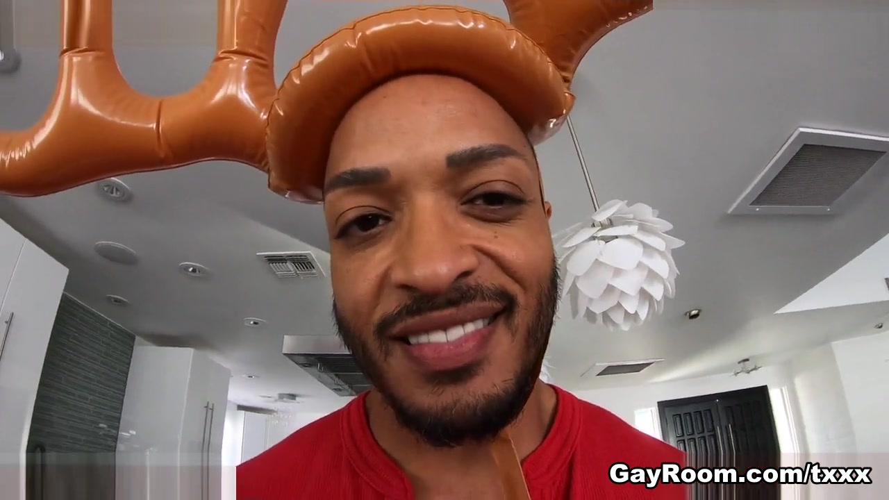 Timothy Drake in Tasty Christmas Cookie - GayRoom