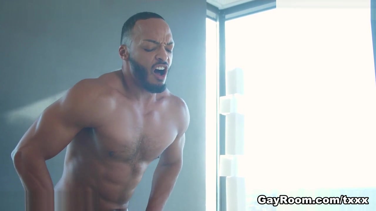 Dillon Diaz & Bo Baxxter in Rub And Tug - GayRoom