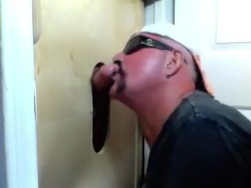 Gloryhole two Boys Cum To Feed